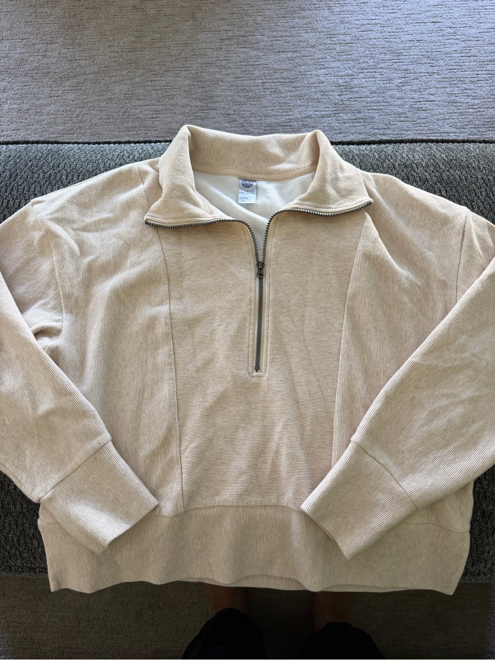 Te Verde Women’s  Zip Mock Neck Sweater in Light Beige